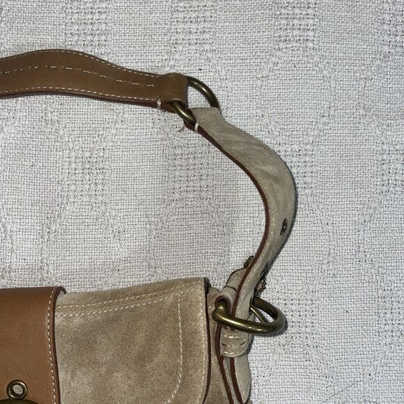 Vintage Y2K Coach Hobo Soho Buckle Flap Shoulder Bag Tan Brown Suede Leather - Picture 4 of 13